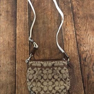 Coach Crossbody Purse!!